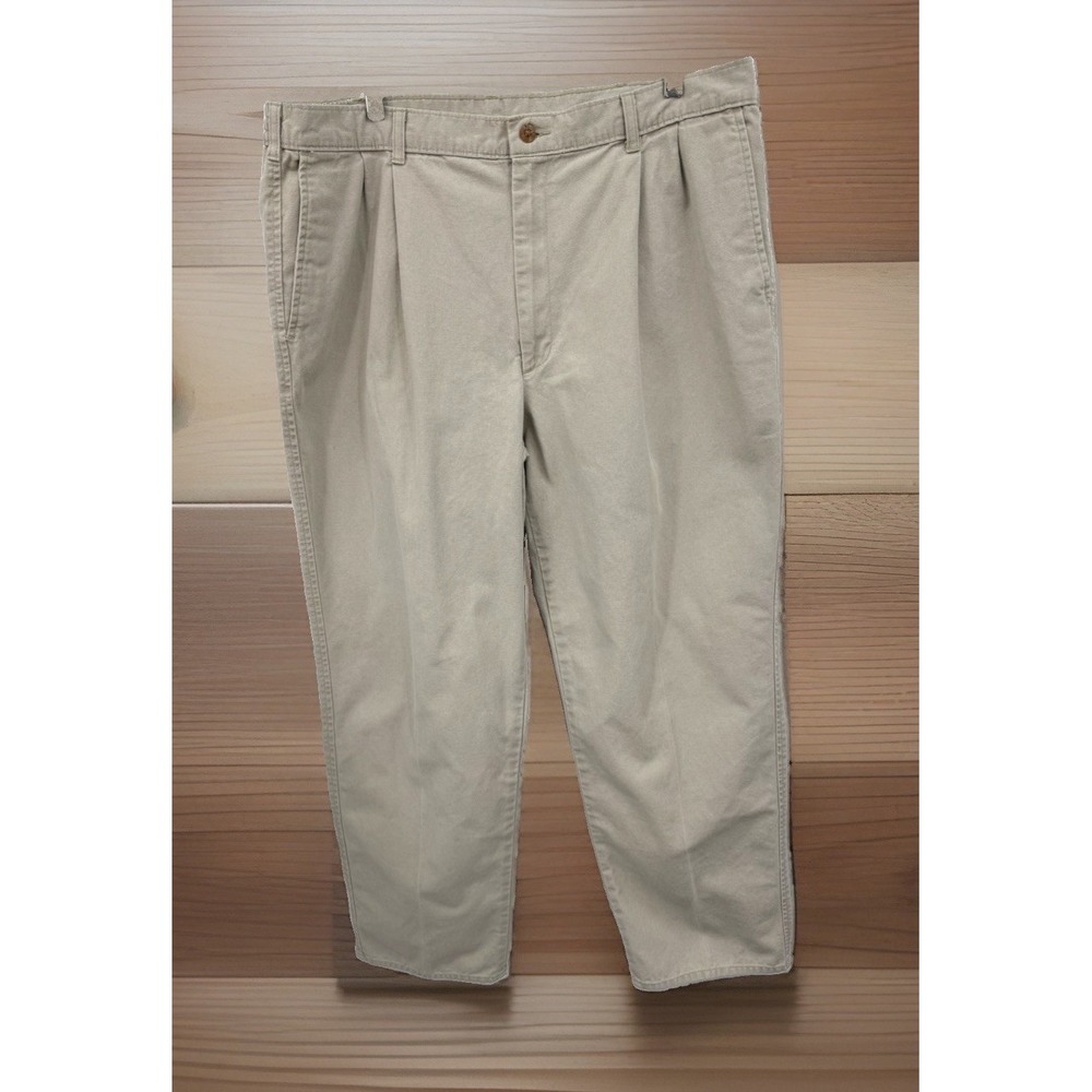 Authentic Farah Khaki Men Size 40x29 Chino  Pleated Front Casual Pants Elastic